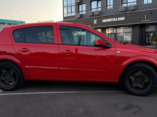 2008 Opel Astra H Рестайлинг, красный, 475000 рублей, вид 3