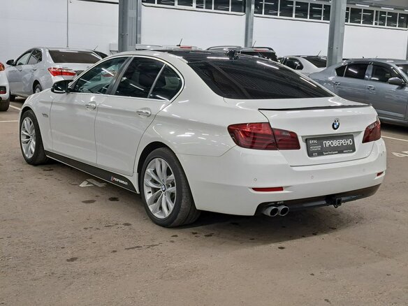 2014 BMW 5 серии Long 520Li VI (F10/F11/F07) Рестайлинг, белый, 1670000 рублей - вид 6
