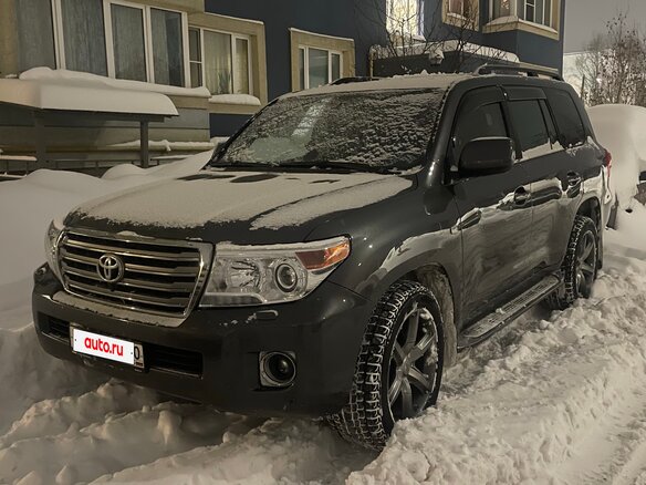 2009 Toyota Land Cruiser 200 Series, серый - вид 1