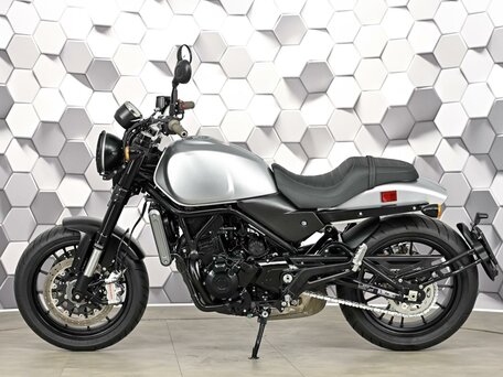 2023 Harley-Davidson X500, серебристый, 677000 рублей, вид 4