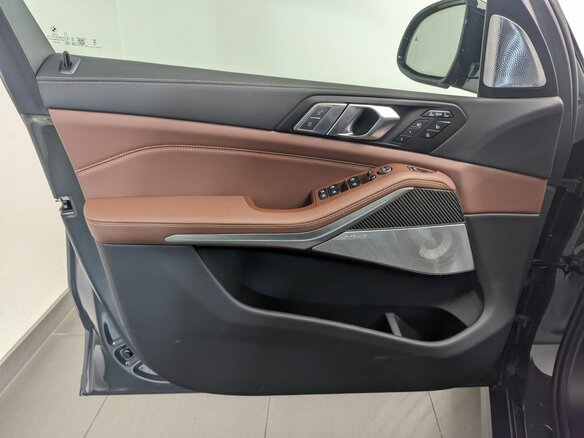 2026 BMW X7 40d I (G07) Рестайлинг, серый, 19250000 рублей - вид 17
