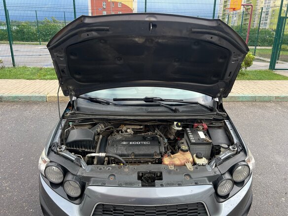 2013 Chevrolet Aveo II, серый, 550000 рублей - вид 10