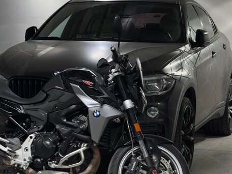 2021 BMW F 900 R, чёрный, 830000 рублей, вид 1