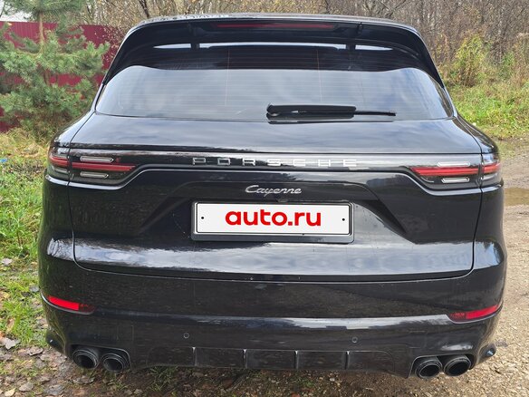2020 Porsche Cayenne III, чёрный, 6490000 рублей - вид 3