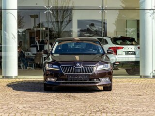 2018 Skoda Superb III, коричневый, 1645000 рублей, вид 2