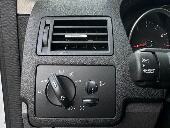 2012 Ford Kuga I, белый, 1140000 рублей - вид 24