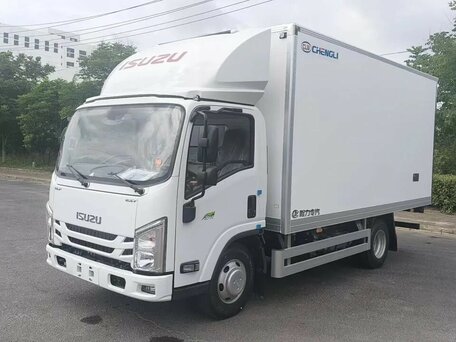 2026 Isuzu Elf (N-series), белый, 6300000 рублей, вид 1