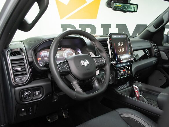 2026 Ram 1500 Crew Cab V Рестайлинг, серебристый, 10199000 рублей - вид 8