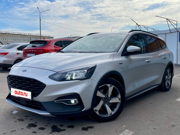 2020 Ford Focus Active IV, серебристый, 1390000 рублей - вид 1