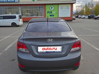 2012 Hyundai Solaris I, серый, 700000 рублей, вид 3