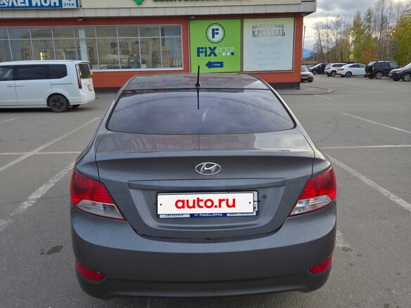 2012 Hyundai Solaris I, серый - вид 2