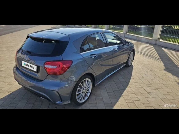 2014 Mercedes-Benz A-Класс 180 III (W176), синий - вид 10