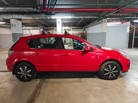 2008 Opel Astra H Рестайлинг, красный, 450000 рублей, вид 3