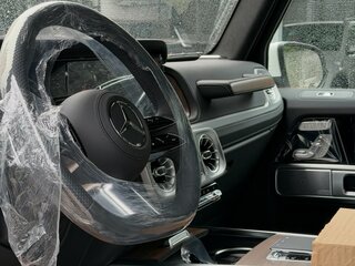 2026 Mercedes-Benz G-Класс 450 d III (W465) Рестайлинг, белый, 24900000 рублей, вид 4