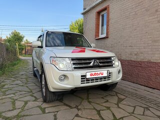 2014 Mitsubishi Pajero IV Рестайлинг 1, белый, 2230000 рублей, вид 5