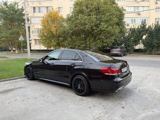 2010 Mercedes-Benz E-Класс 350 IV (W212, S212, C207), чёрный, 1550000 рублей, вид 5