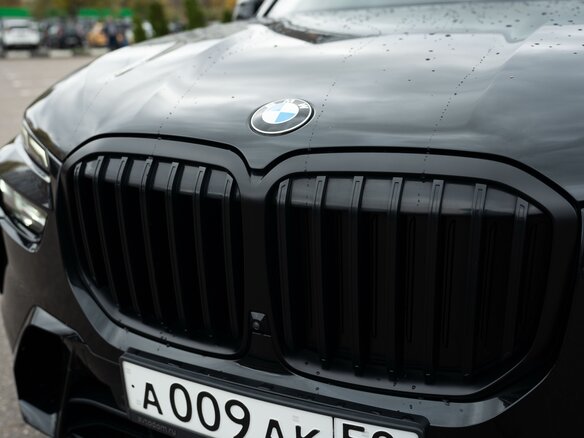 2023 BMW X7 40d I (G07) Рестайлинг, чёрный, 13000000 рублей - вид 7