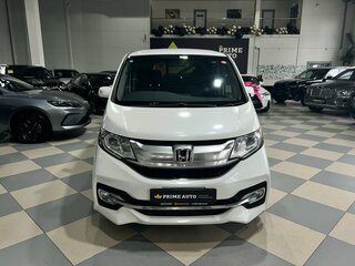 2015 Honda Stepwgn V, белый, 1649000 рублей, вид 2
