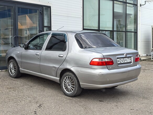 2011 Fiat Albea I Рестайлинг, серый, 265000 рублей - вид 10