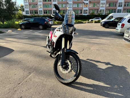 2020 Yamaha Tenere 700, красный, 999999 рублей, вид 2