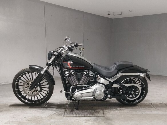 2023 Harley-Davidson Breakout, чёрный, 2029000 рублей - вид 1