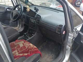 2000 Opel Zafira A, серебристый, 400000 рублей, вид 4