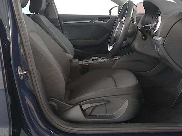 2022 Audi A3 Sportback 30 TFSI IV (8Y), синий, 1415009 рублей - вид 11