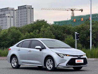 2022 Toyota Levin XII (E210), серебристый, 1493000 рублей, вид 2