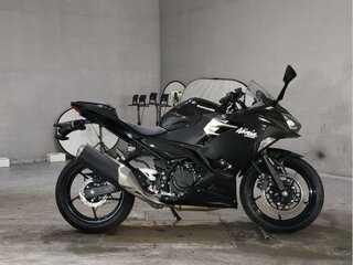 2021 Kawasaki Ninja 400, чёрный, 515000 рублей, вид 1