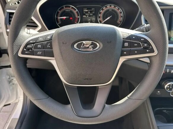 2026 Lada (ВАЗ) Vesta I Рестайлинг (NG), белый, 1730000 рублей - вид 17