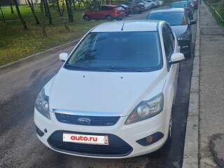 2010 Ford Focus II Рестайлинг, белый, 282000 рублей, вид 1