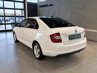 2017 Skoda Rapid I Рестайлинг, белый, 1200000 рублей, вид 4