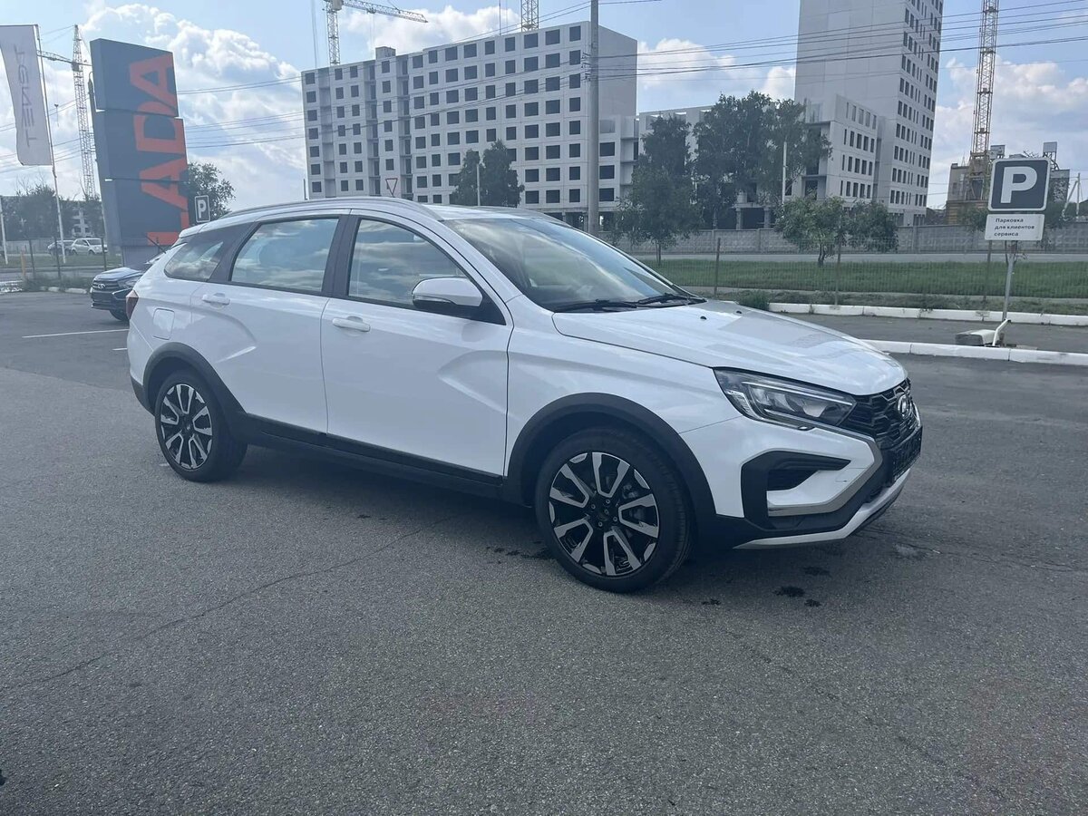 Открыть фотографии: Lada (ВАЗ) Vesta I Рестайлинг (NG)