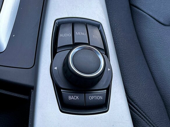 2016 BMW 3 серии 318i VI (F3x) Рестайлинг, белый, 1899000 рублей - вид 24