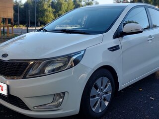 2012 Kia Rio 5-speed III, белый, 915000 рублей, вид 2