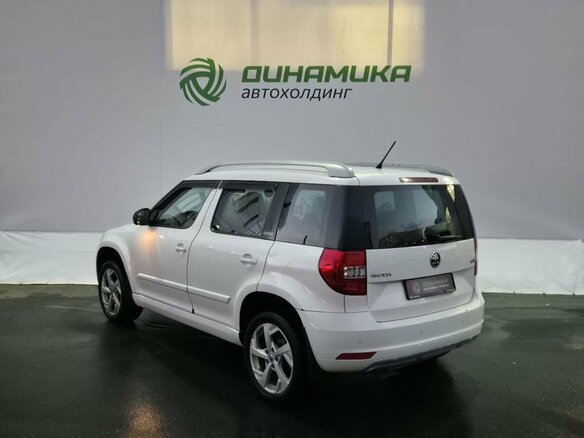 2015 Skoda Yeti I Рестайлинг, белый, 1117000 рублей - вид 6