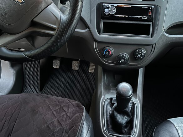 2013 Chevrolet Cobalt II, чёрный, 474000 рублей - вид 21