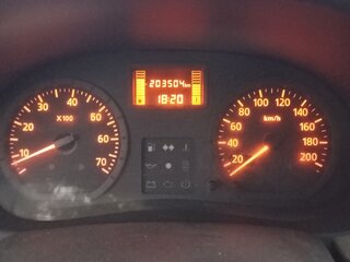 2010 Renault Logan I Рестайлинг, белый, 325000 рублей, вид 4