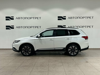 2021 Mitsubishi Outlander III Рестайлинг 3, белый, 2299000 рублей, вид 2