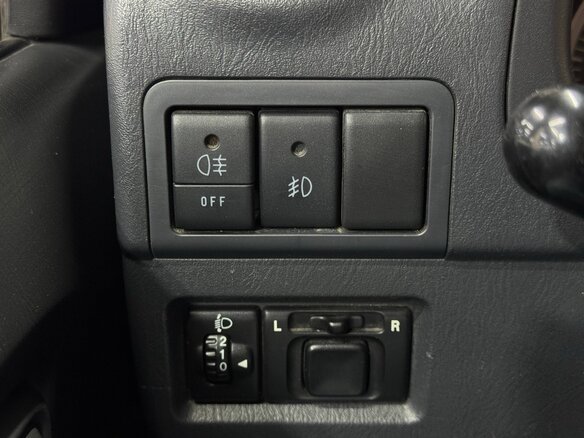 2008 Suzuki Jimny Sierra III Рестайлинг 1, бежевый, 1090000 рублей - вид 15