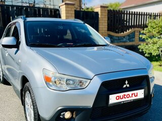 2011 Mitsubishi ASX I, серебристый, 980000 рублей, вид 2