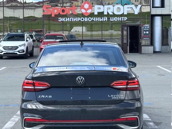 2023 Volkswagen Lavida III Рестайлинг, чёрный, 1550000 рублей - вид 4