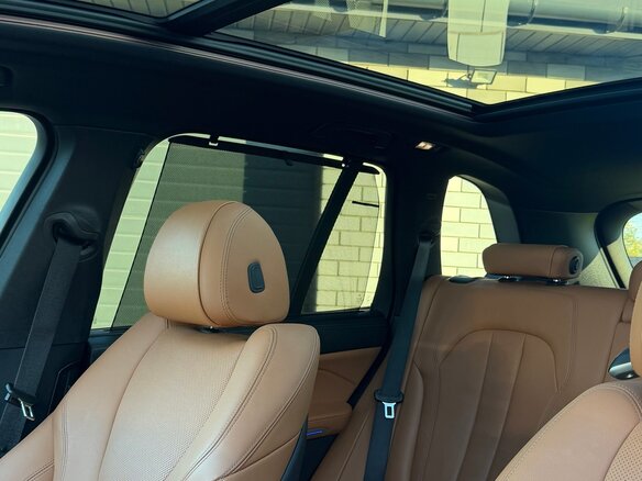 2021 BMW X5 40i IV (G05/G18), серый, 6500000 рублей - вид 16