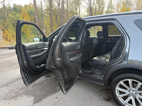 2017 Ford Explorer V Рестайлинг, серый - вид 15