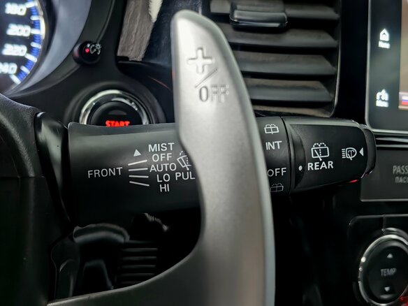 2018 Mitsubishi Outlander III Рестайлинг 2, серебристый, 1848000 рублей - вид 14