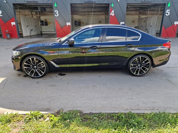 2019 BMW 5 серии 520d xDrive VII (G30/G31/G38), чёрный, 3250000 рублей - вид 11