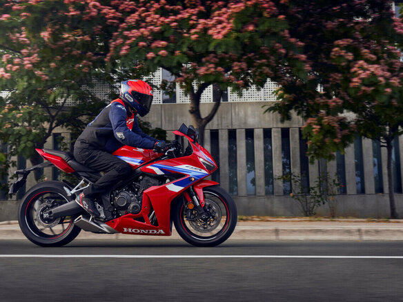2026 Honda CBR 650R, красный, 1490000 рублей - вид 12