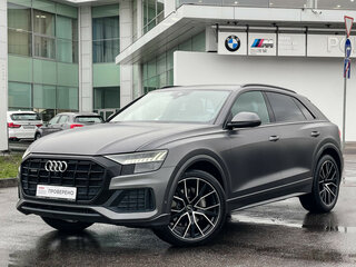 2022 Audi Q8 45 TDI I (4M), серый, 8497000 рублей, вид 1