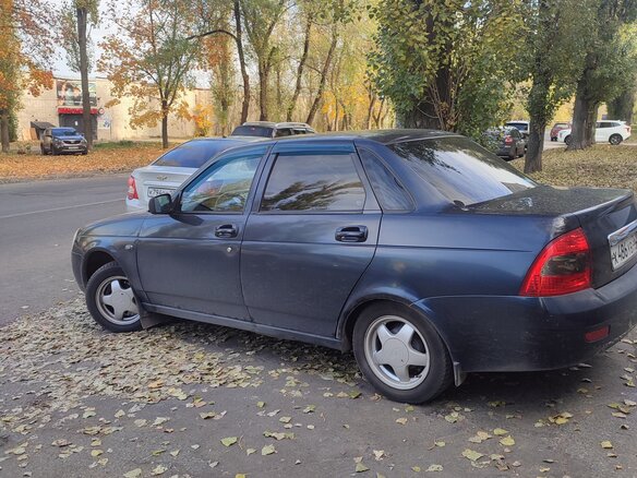 2008 Lada (ВАЗ) Priora I, чёрный, 185000 рублей - вид 2