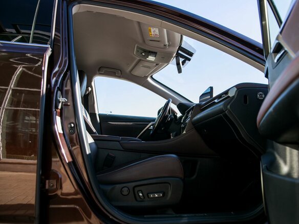 2021 Lexus RX 300 IV Рестайлинг, коричневый, 4400000 рублей - вид 10